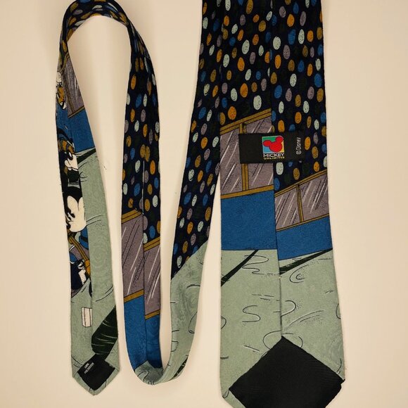 ✨ 2 for 20 ✨ Fun Disney Mickey Unlimited Hockey with Goofy Necktie - Picture 3 of 8